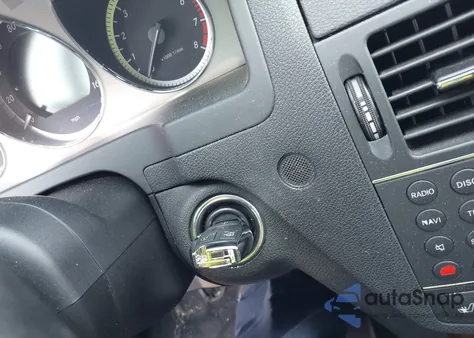 2009 Mercedes-Benz C 300 Sport из США, поврежденный, VIN WDDGF54X09R072655